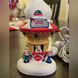Department 56 North Pole Village Dairy Queen